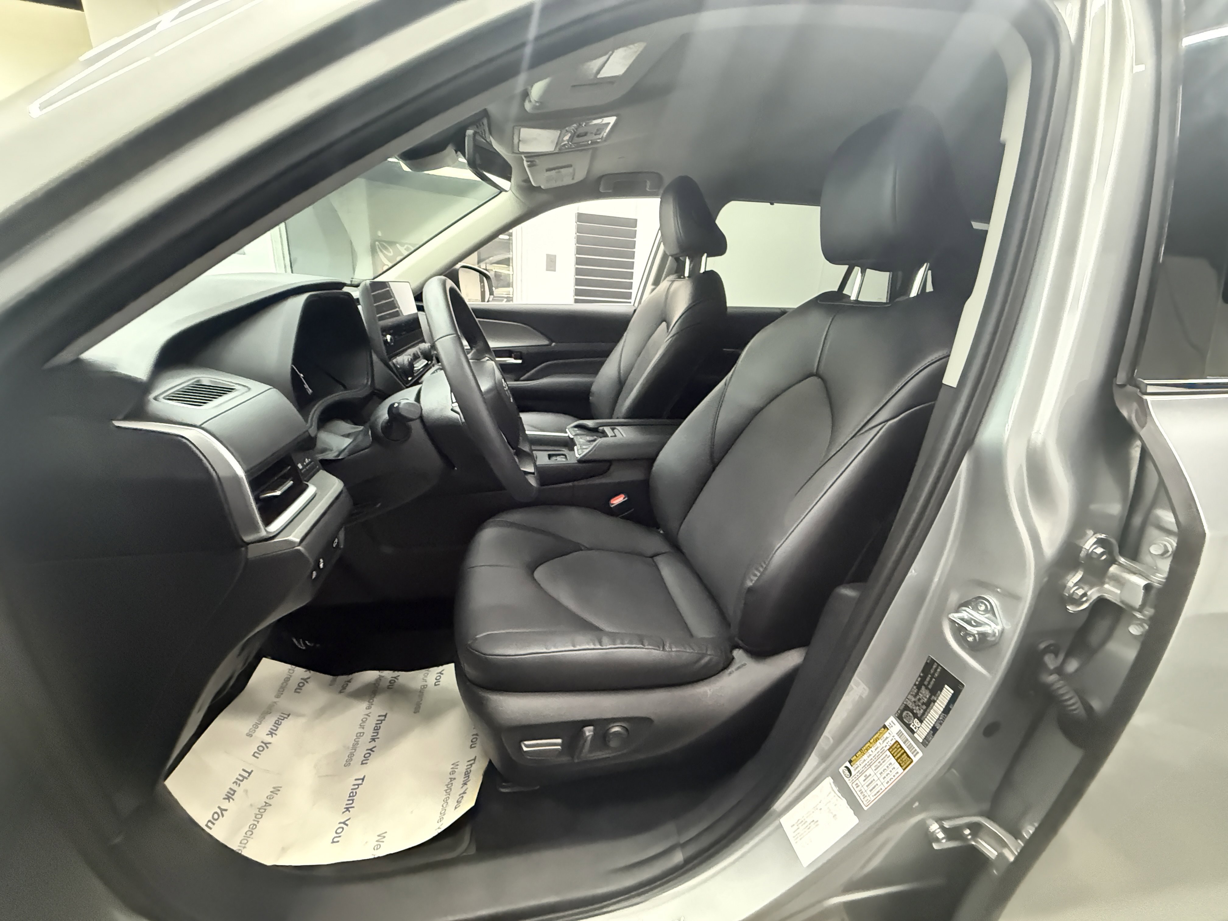 Used 2024 Toyota Grand Highlander XLE image 12