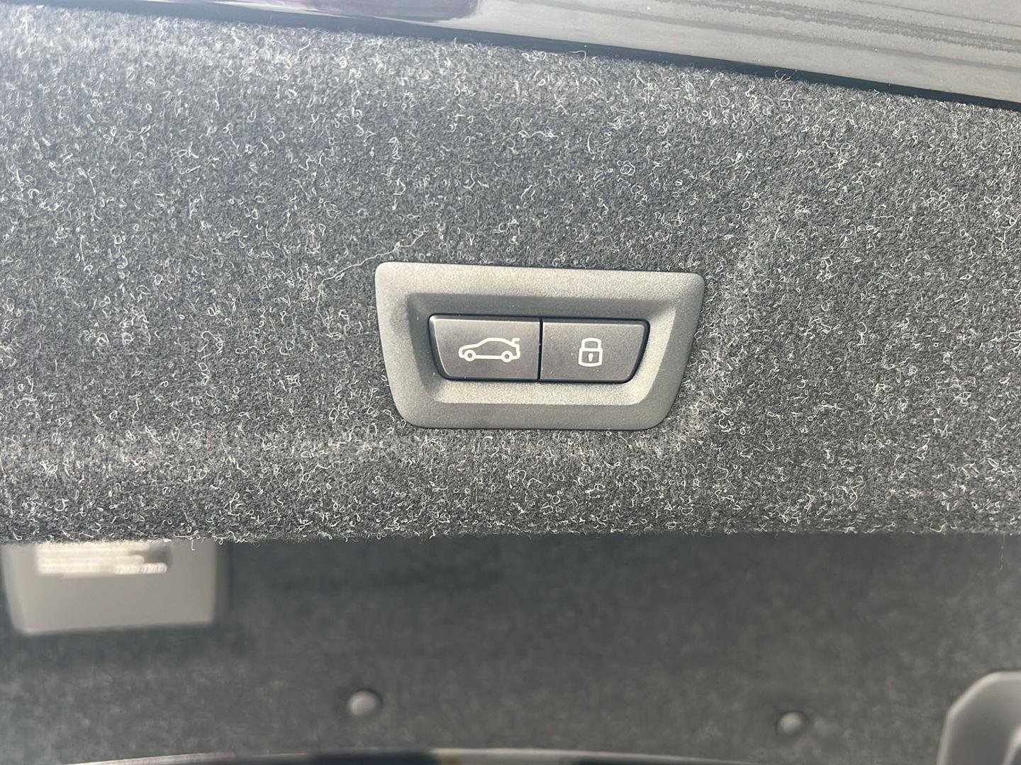 Used 2026 BMW 330i Sedan image 37