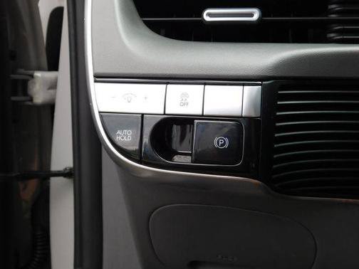 Used 2024 Hyundai Ioniq 5 SE RWD image 20