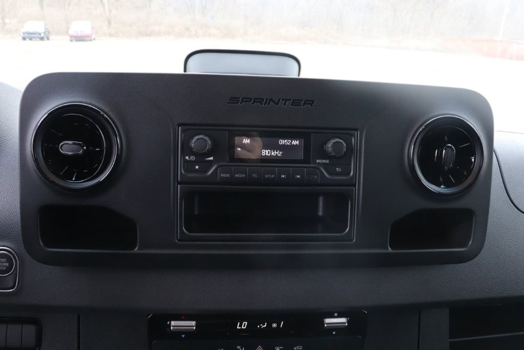 Used 2025 Mercedes-Benz Sprinter 2500 image 12