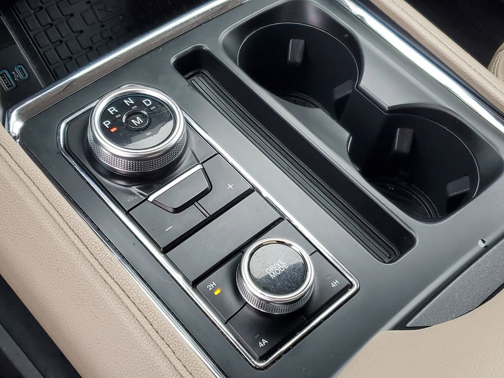 Used 2023 Ford Expedition Max XLT image 24