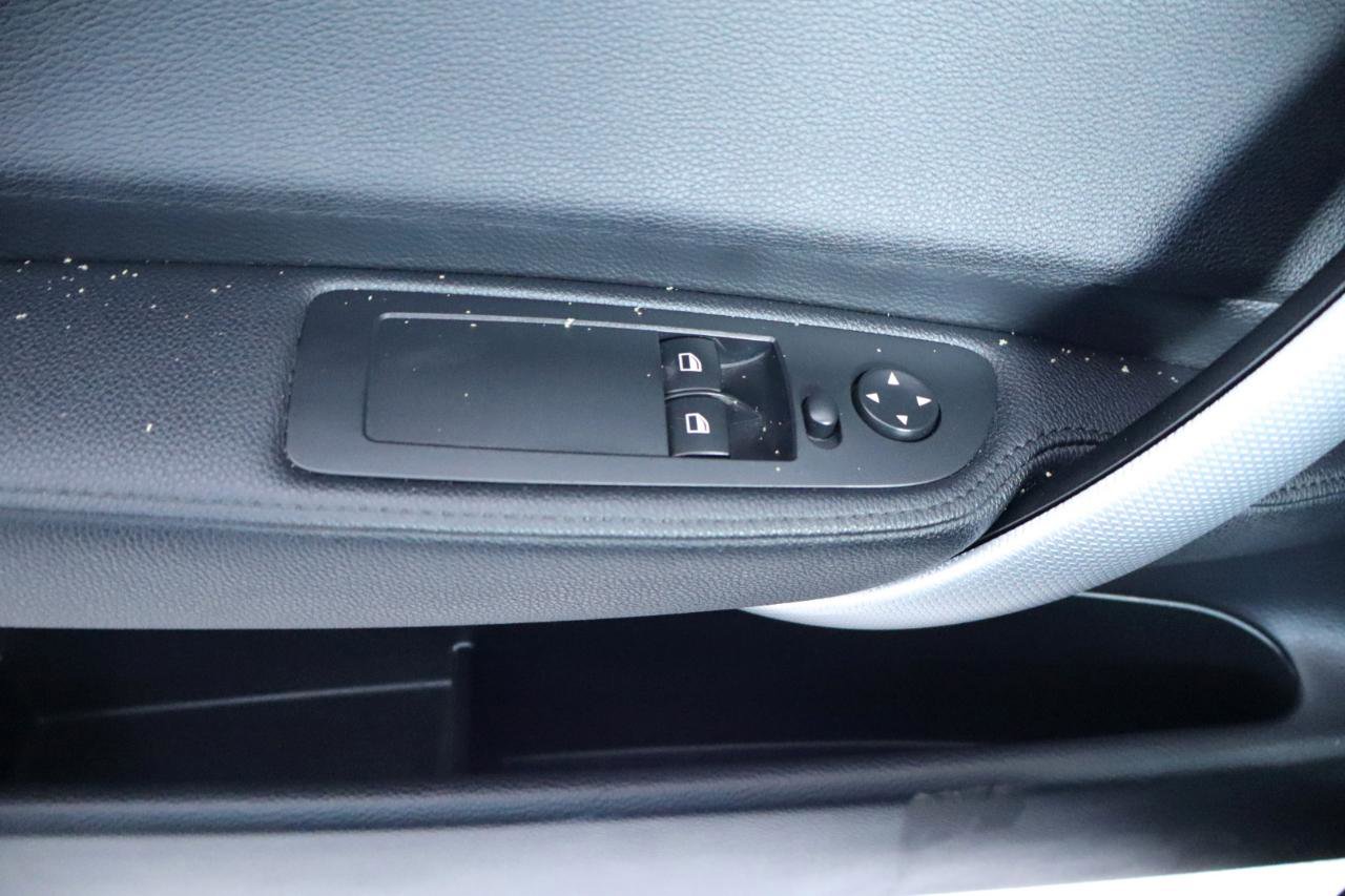 Used 2012 BMW 135i Coupe RWD image 25