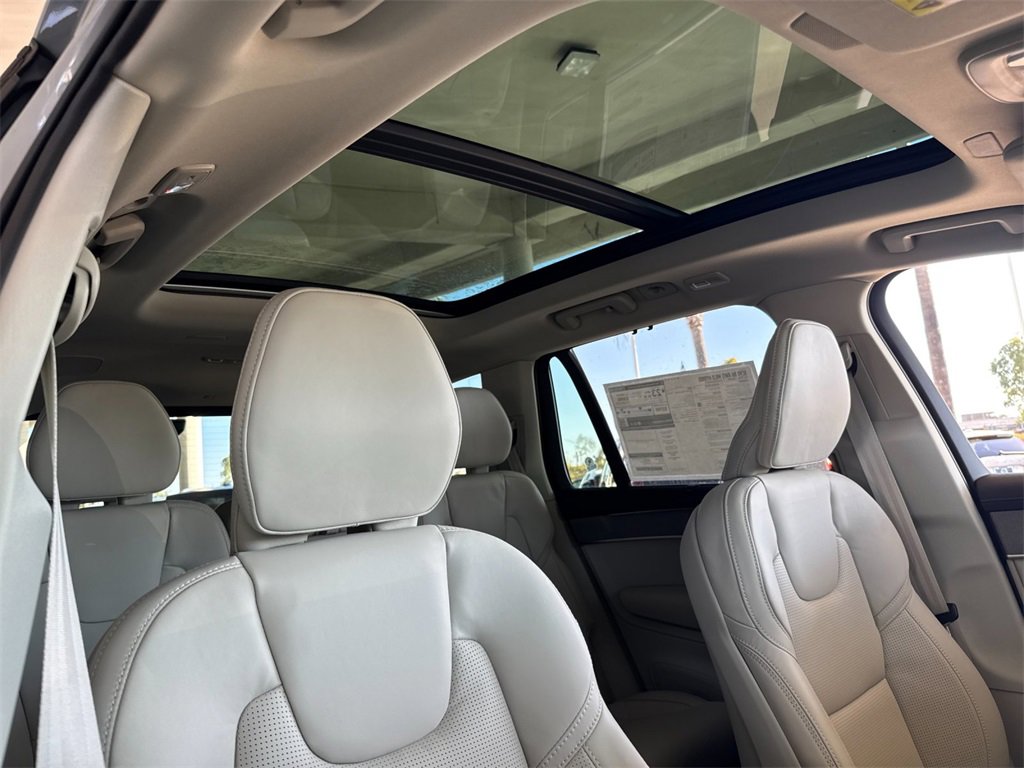 New 2026 Volvo XC90 B6 Ultra image 17