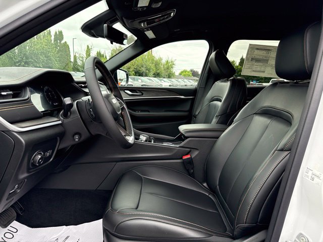 New 2026 Jeep Grand Cherokee L Limited AWD/4WD image 16
