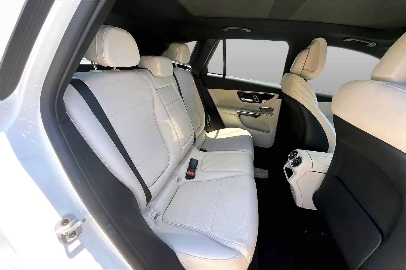 Used 2023 Mercedes-Benz GLC 300 4MATIC image 19