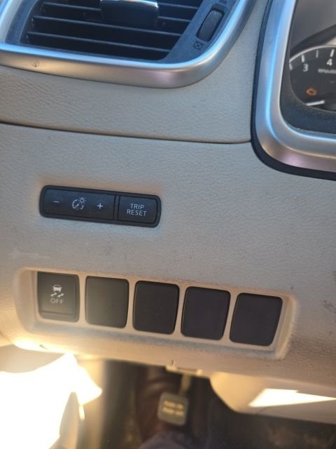 Used 2015 Nissan Murano S image 21