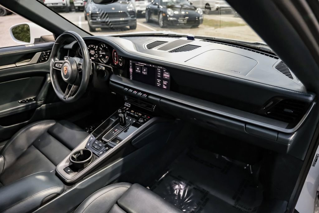 Used 2020 Porsche 911 Carrera 4S AWD/4WD image 12