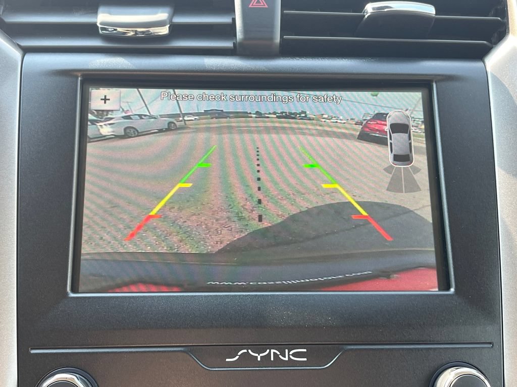 Used 2019 Ford Fusion SE FWD image 27