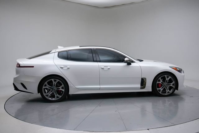 Used 2020 Kia Stinger GT1 RWD image 8