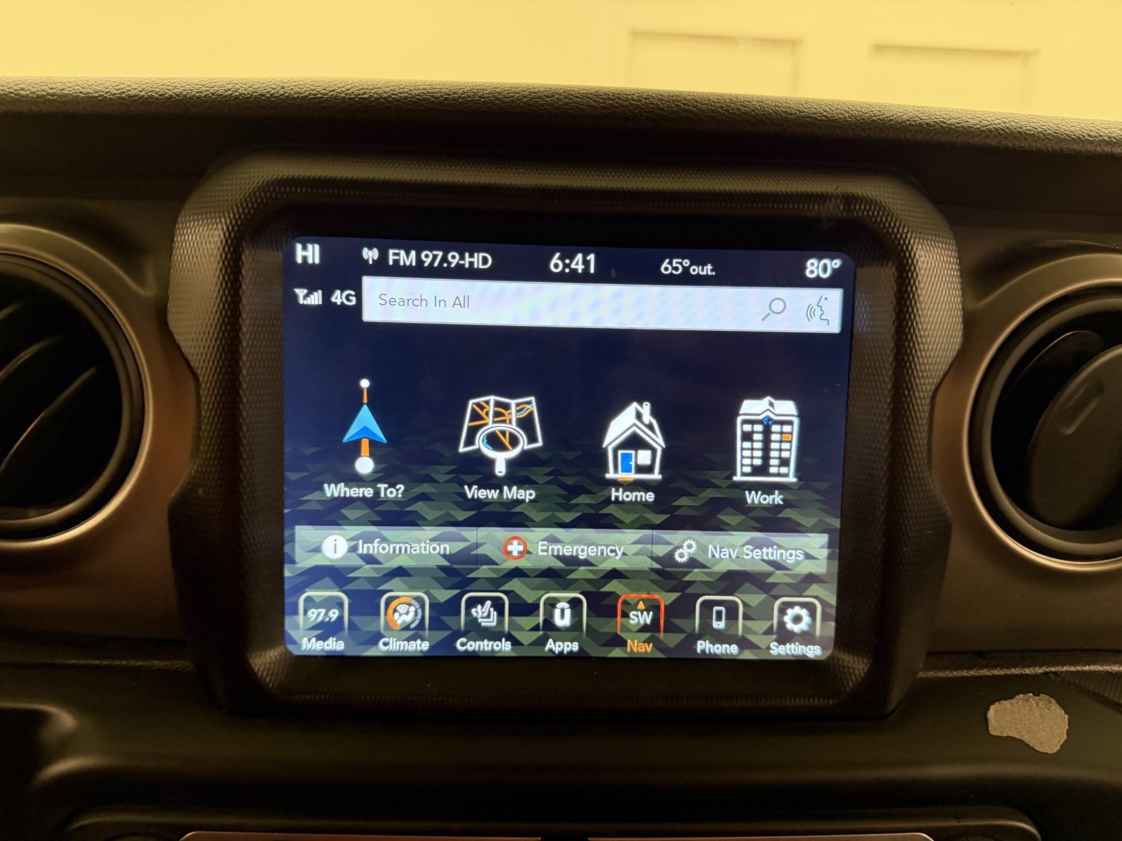 Used 2021 Jeep Wrangler Unlimited Willys image 27