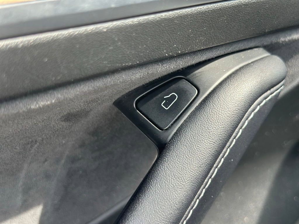 Used 2022 Tesla Model 3 Performance AWD/4WD image 20