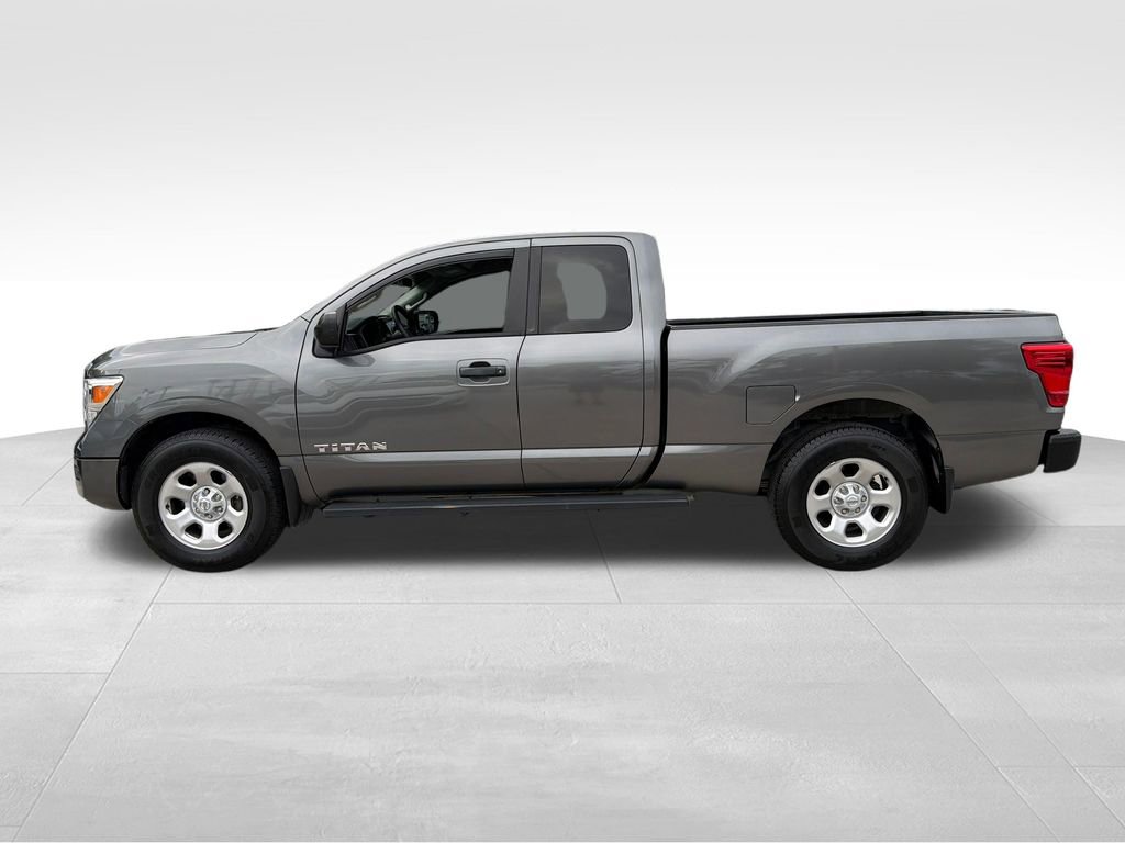 Used 2021 Nissan Titan S image 4