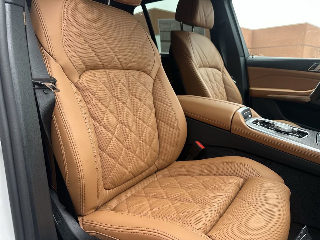 New 2026 BMW X5 xDrive50e w/ Climate Comfort Package image 23