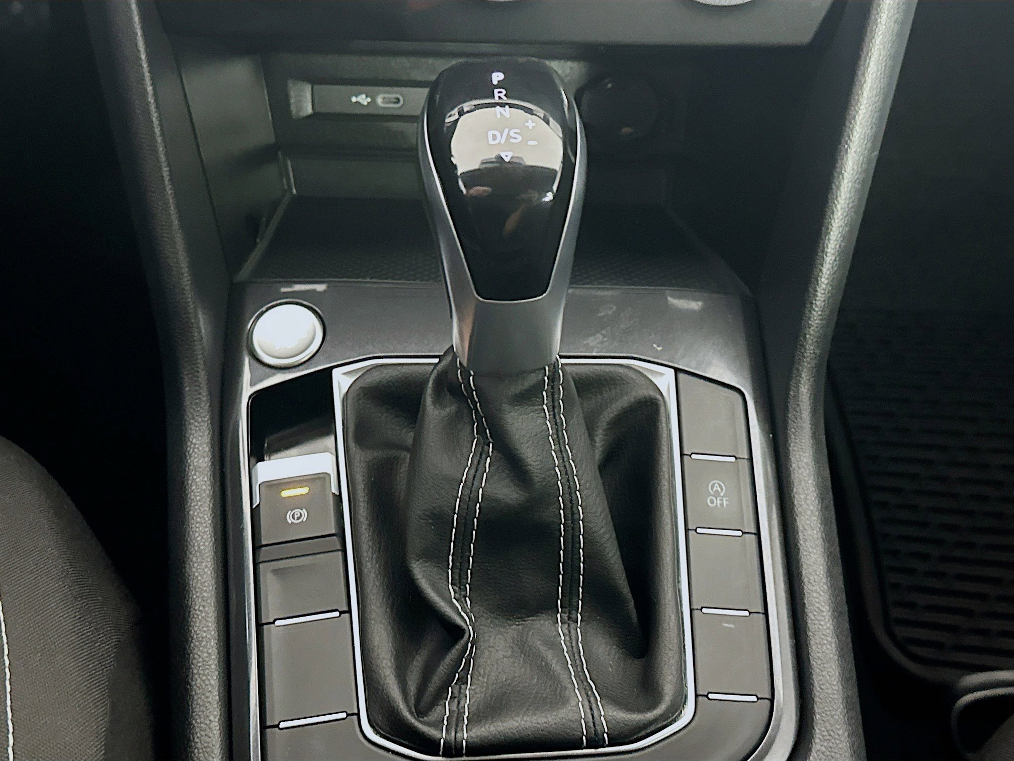 Used 2023 Volkswagen Tiguan S image 24