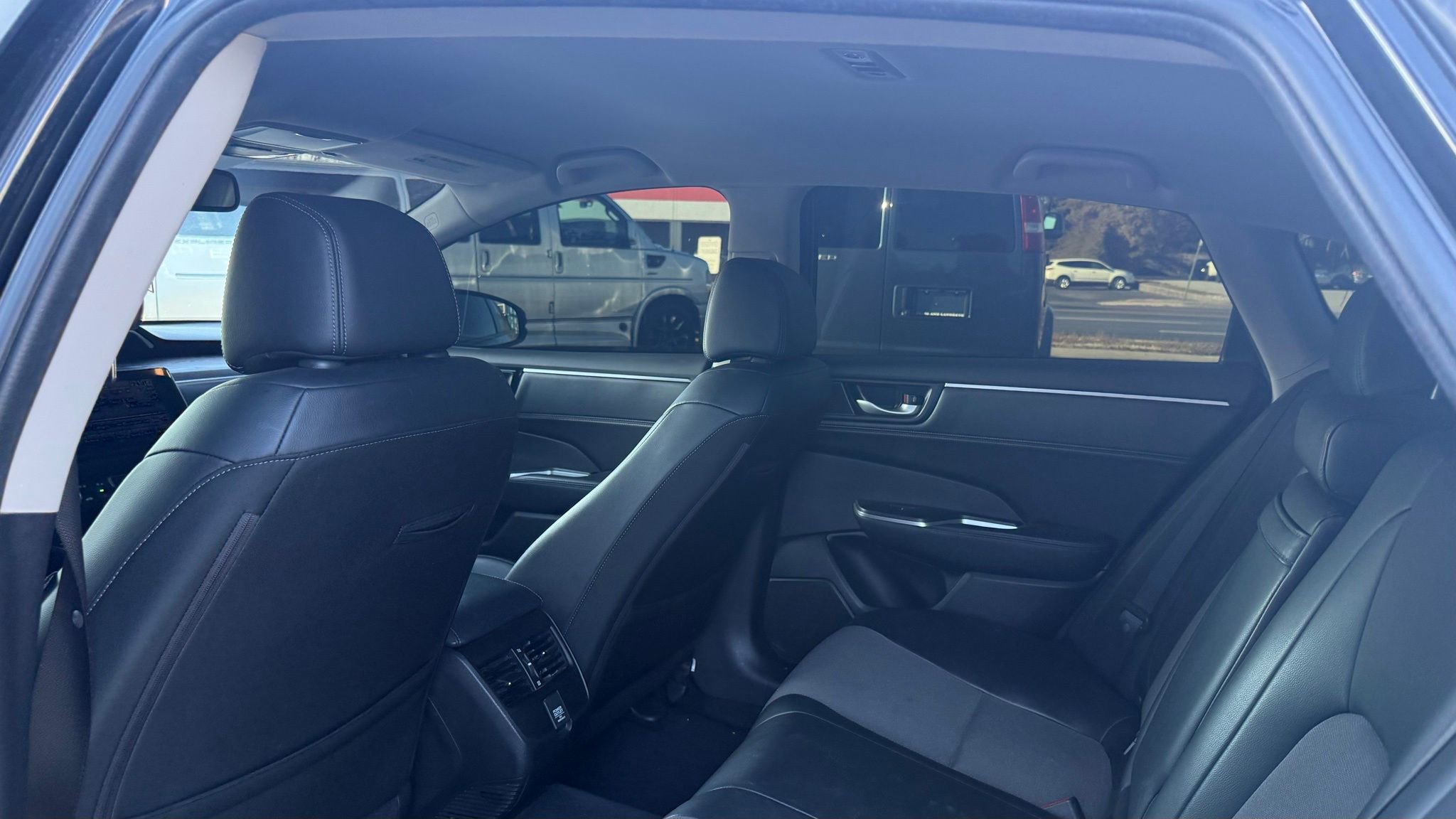 Used 2018 Honda Clarity Plug-In Hybrid image 19