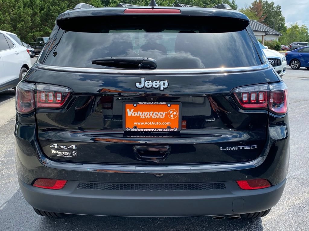 Used 2022 Jeep Compass Limited AWD/4WD image 9