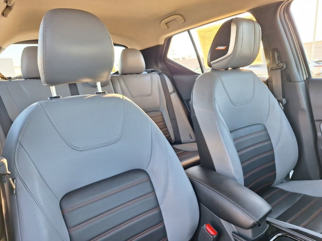 Used 2024 Nissan Kicks SR w/ SR Premium Package image 26