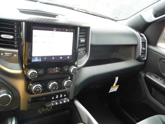 New 2026 RAM 1500 Express AWD/4WD image 26