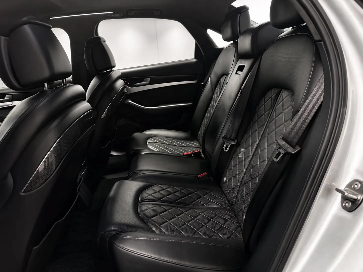 Used 2013 Audi S8 AWD/4WD image 15