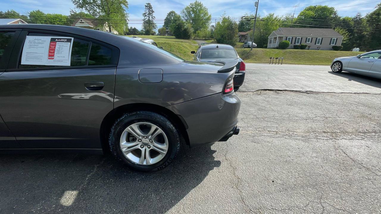 Used 2022 Dodge Charger SXT image 5