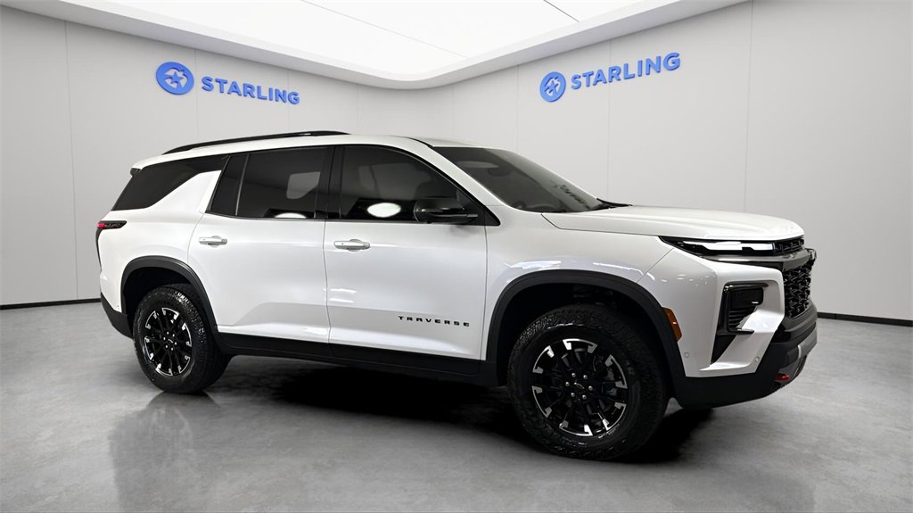 Used 2024 Chevrolet Traverse Z71 w/ Enhanced Driving Package image 12