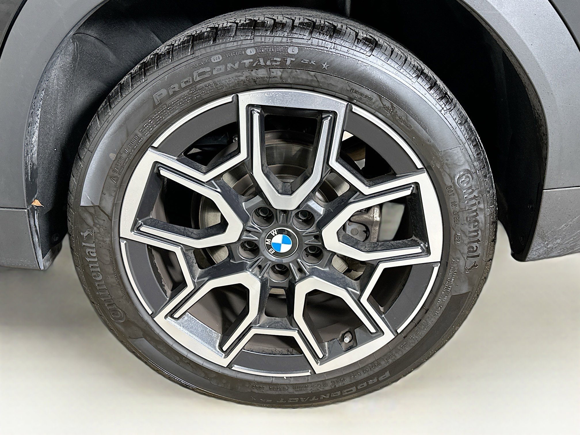 Used 2025 BMW X2 xDrive28i image 11