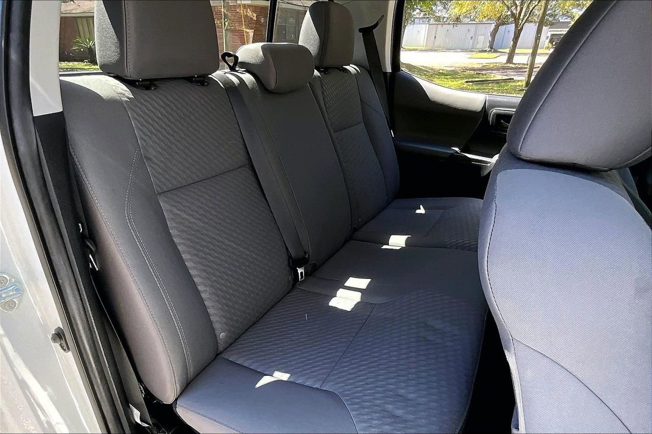 Used 2022 Toyota Tacoma SR5 w/ Technology Package image 22