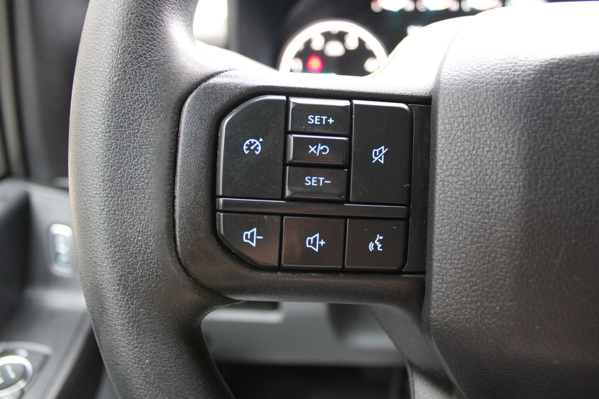 Used 2024 Ford F350 XL RWD image 9