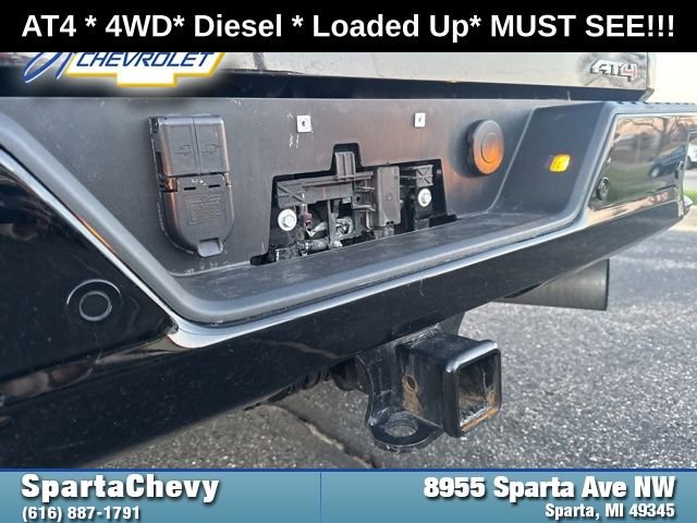 Used 2024 GMC Sierra 2500 AT4 image 24