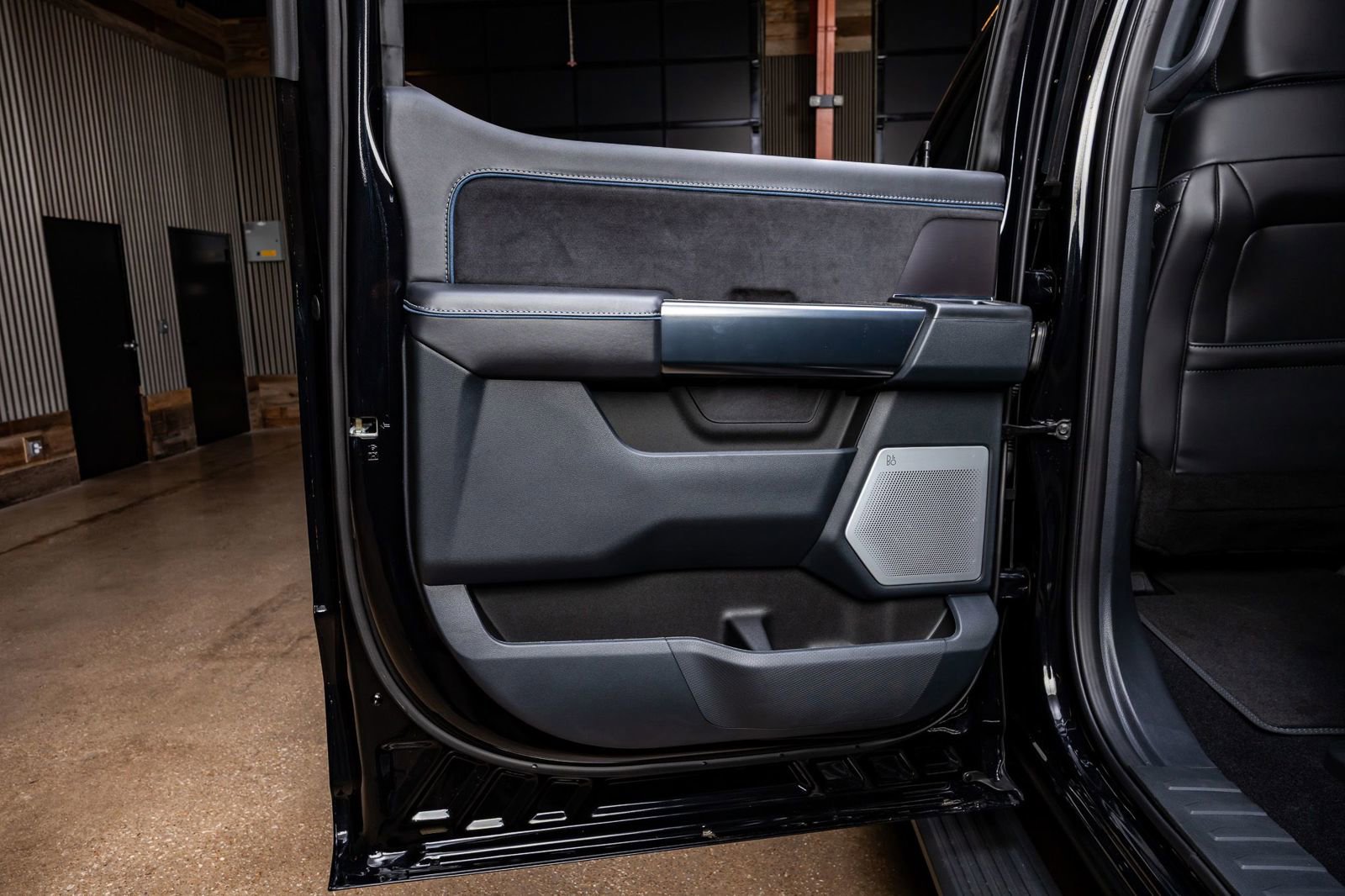 Used 2025 Ford F150 Platinum w/ Equipment Group 702A High image 38