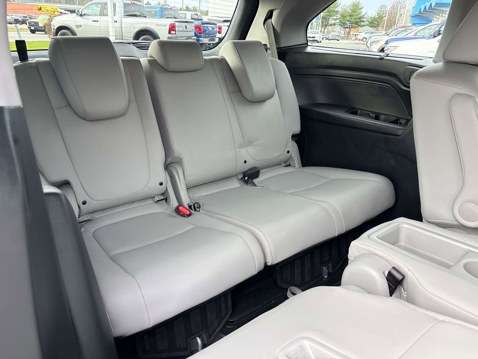 Certified 2023 Honda Odyssey Touring image 24