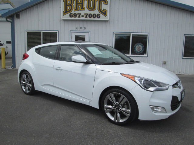 Used 2016 Hyundai Veloster w/ Option Group 02 FWD image 1
