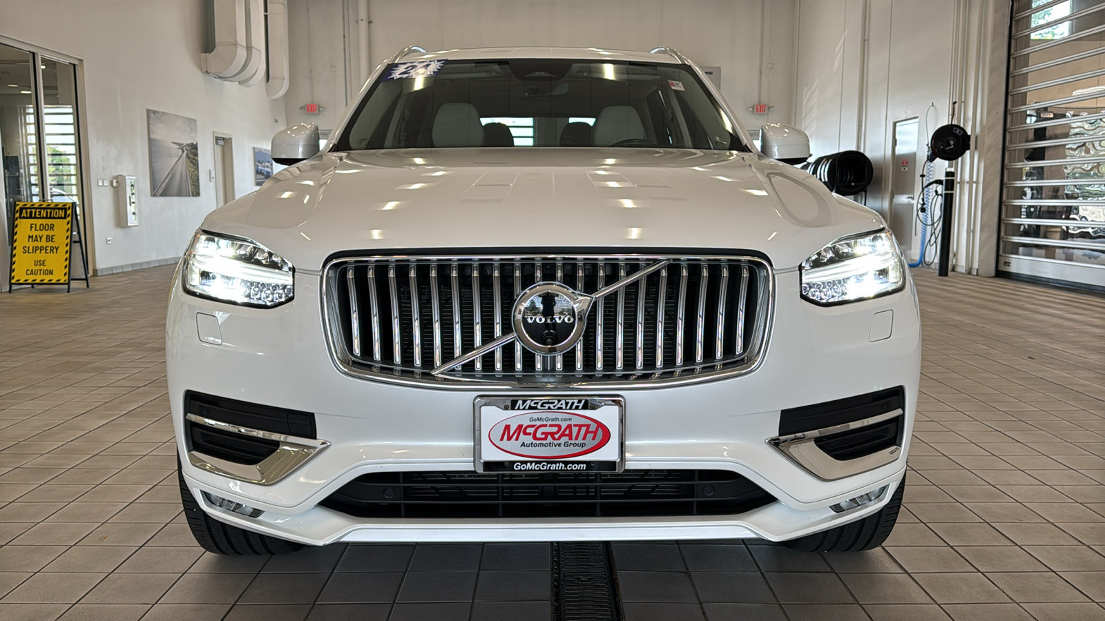 Used 2024 Volvo XC90 B6 Plus w/ Protection Package Premier AWD/4WD image 10