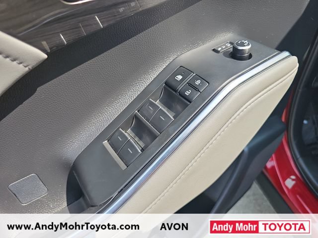 Used 2023 Toyota Highlander Platinum FWD image 12