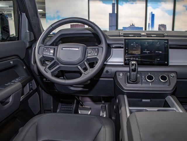 New 2025 Land Rover Defender 110 V8 image 17