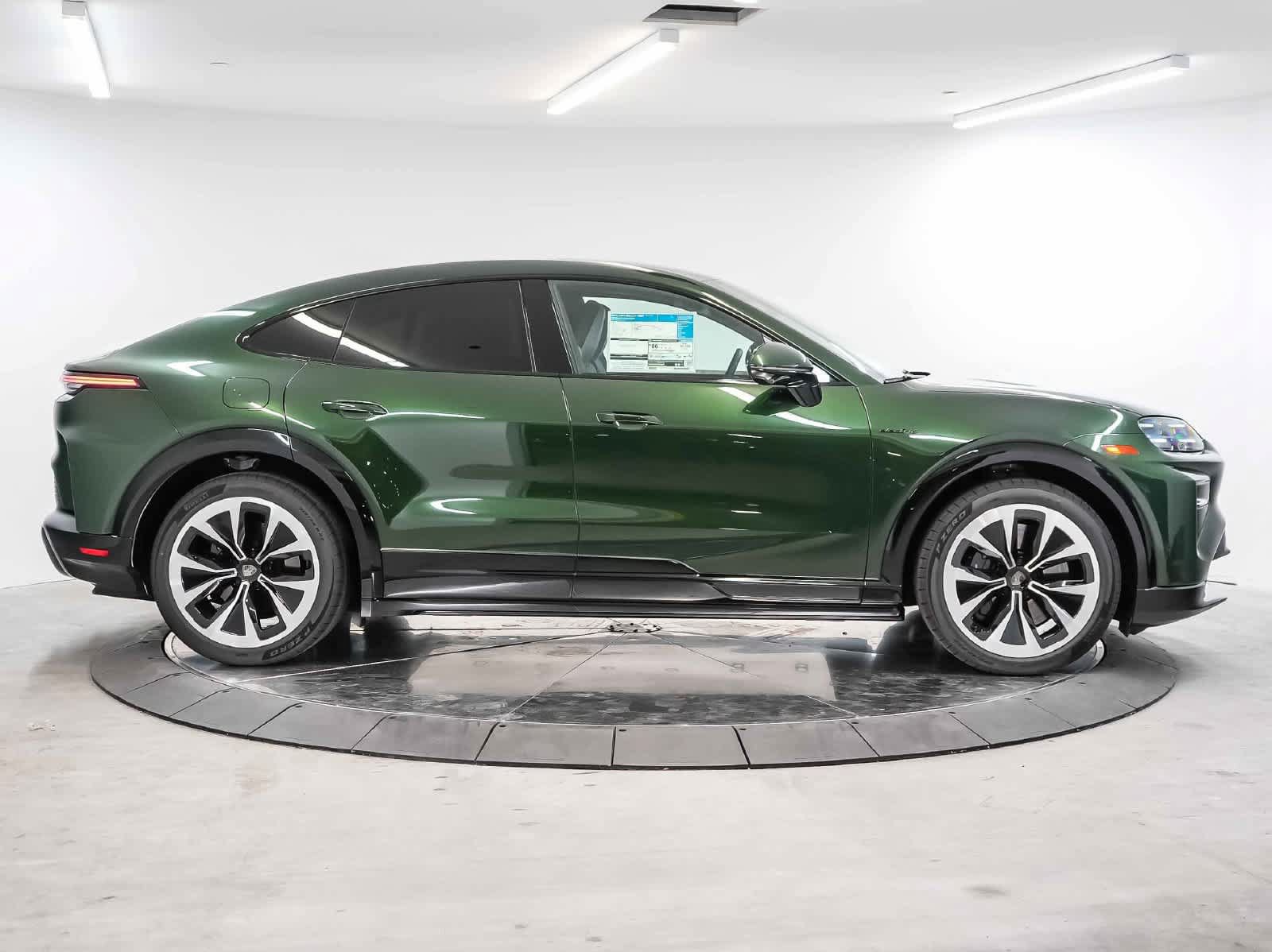 New 2026 Porsche Cayenne Turbo AWD/4WD image 8