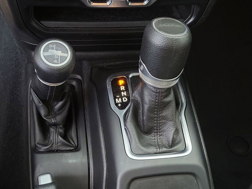 Used 2022 Jeep Gladiator Sport image 16