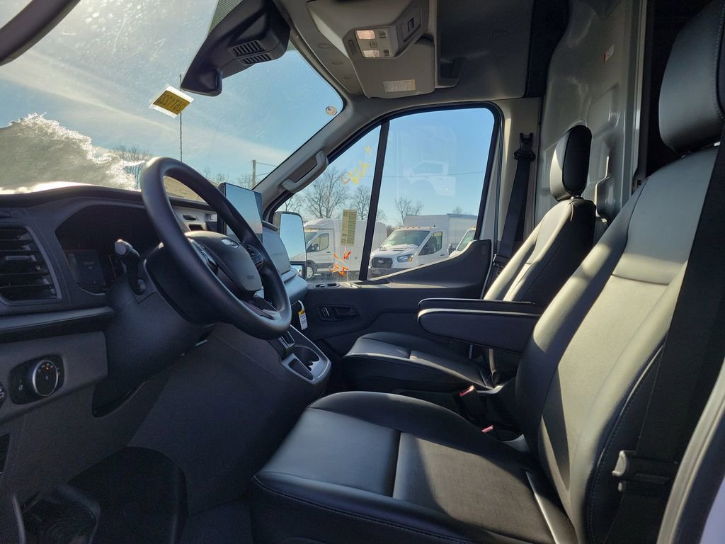 New 2026 Ford Transit 250 148 Medium Roof RWD image 20