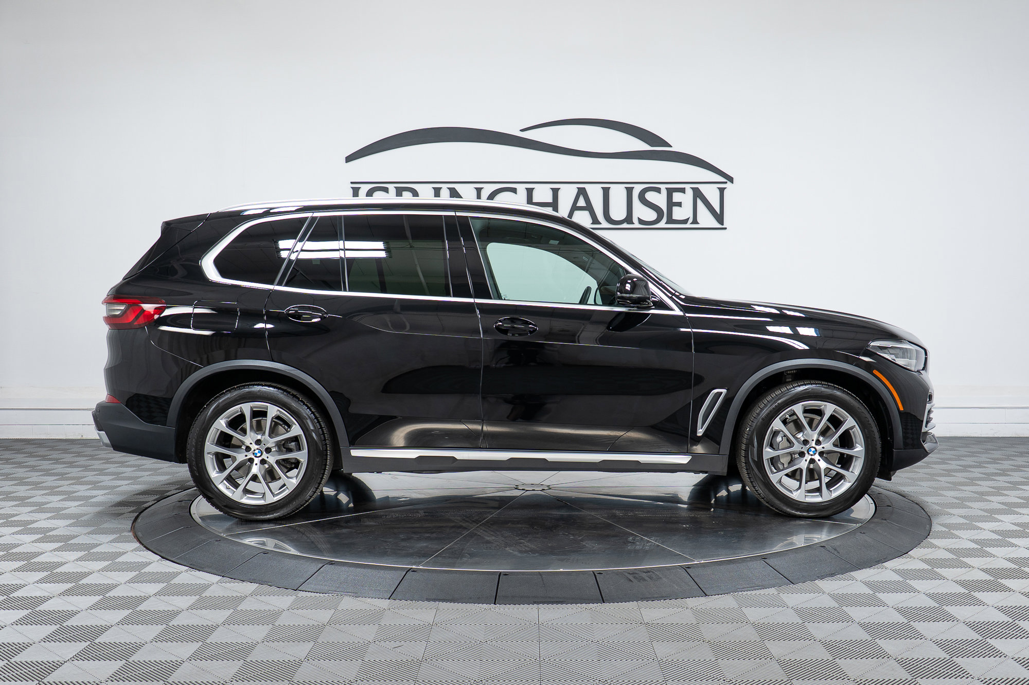 Used 2021 BMW X5 xDrive40i w/ Premium Package AWD/4WD image 4