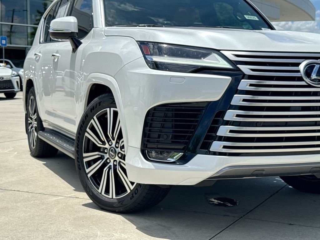 New 2026 Lexus LX 600 4WD w/ Luxury Package image 9