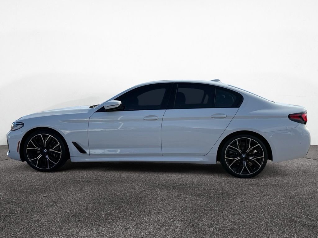 Used 2023 BMW 530i w/ M Sport Package image 2