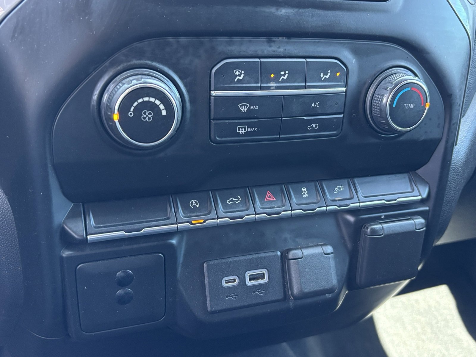 Used 2021 Chevrolet Silverado 1500 Custom image 8