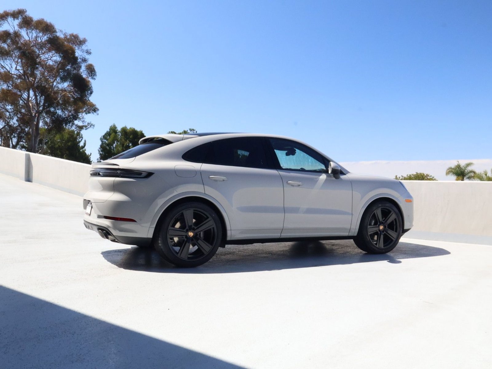 New 2026 Porsche Cayenne Coupe AWD/4WD image 8