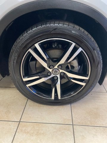 Used 2022 Volvo XC40 T5 R-Design AWD/4WD image 22