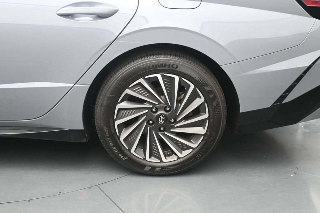 Used 2025 Hyundai Sonata SEL FWD image 13