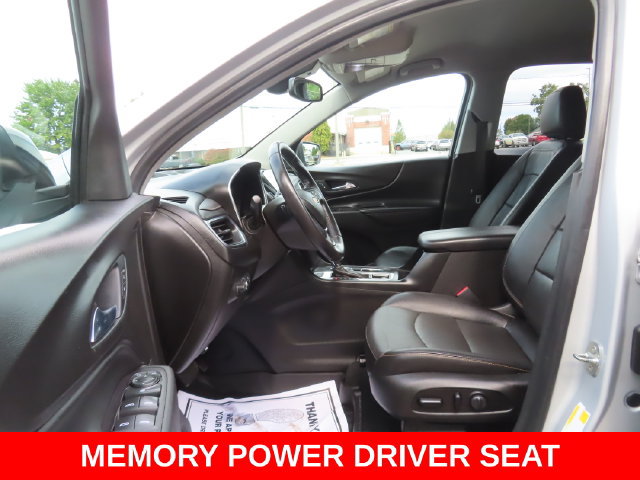 Used 2021 Chevrolet Equinox Premier w/ Redline Edition AWD/4WD image 17