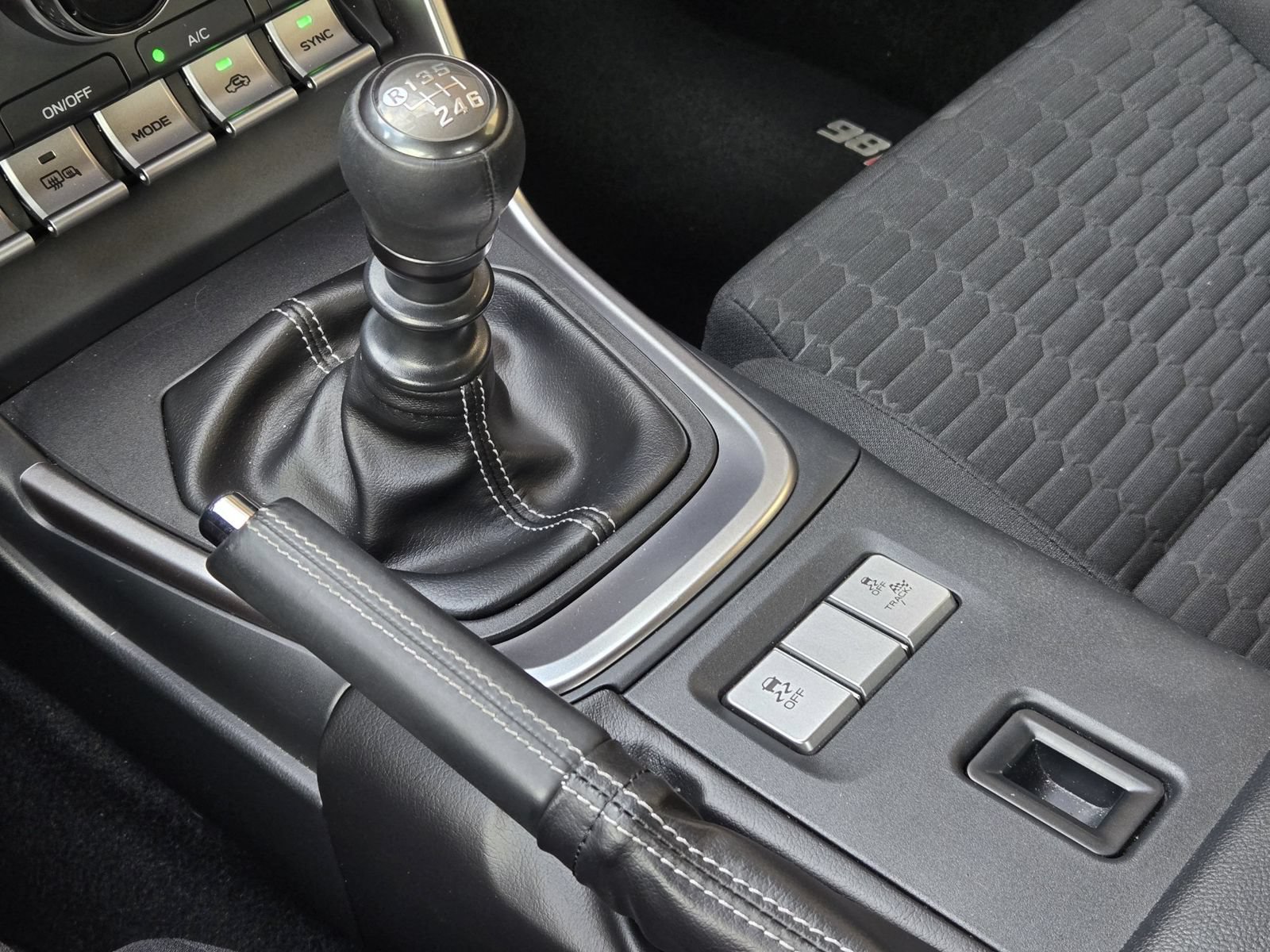 Used 2024 Toyota GR86 RWD image 18