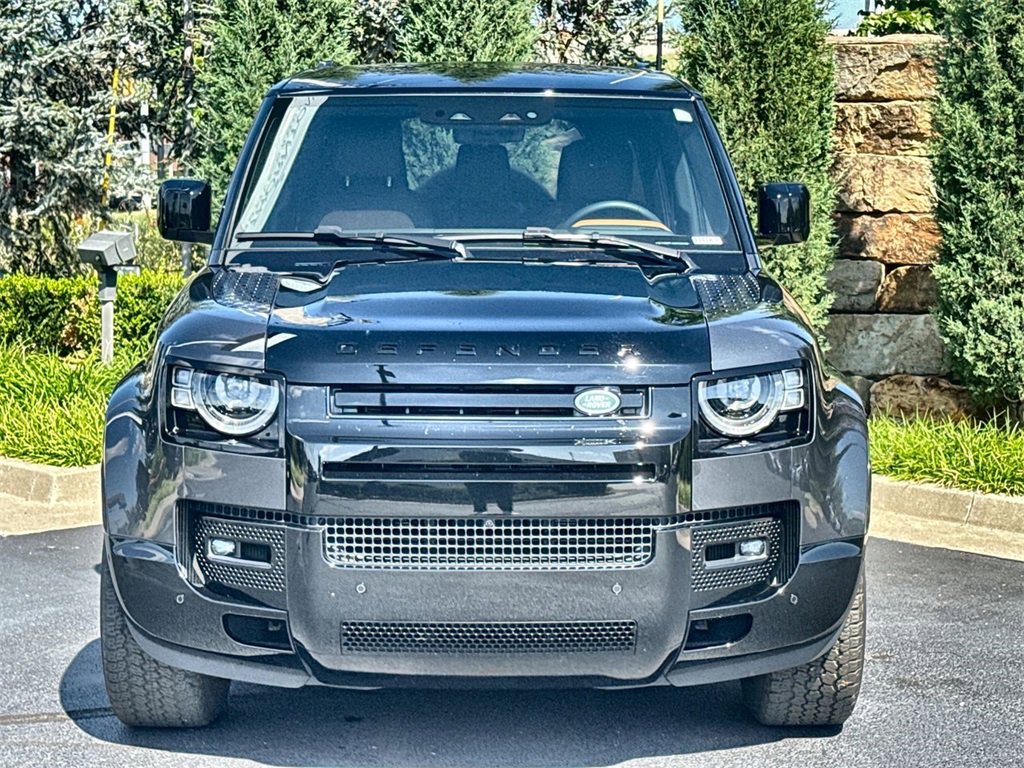 Used 2024 Land Rover Defender 130 X image 8