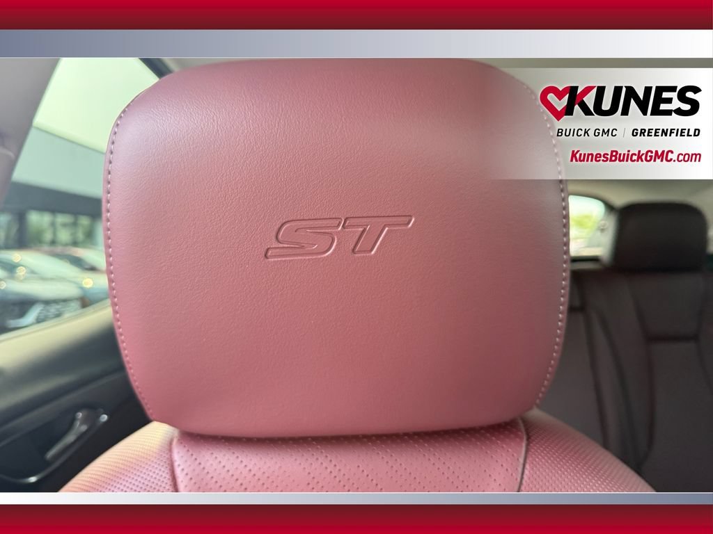 New 2026 Buick Envision Sport Touring AWD/4WD image 38