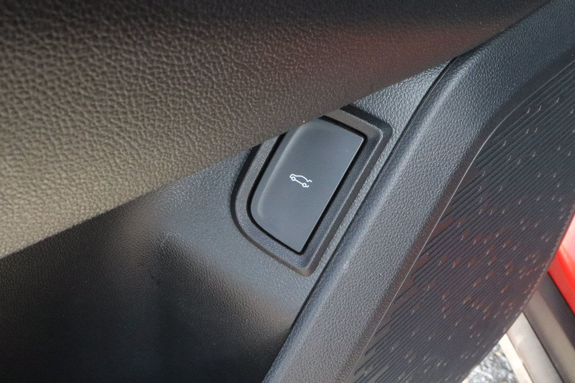 Used 2025 Chevrolet Equinox LT w/ Convenience Package II FWD image 14